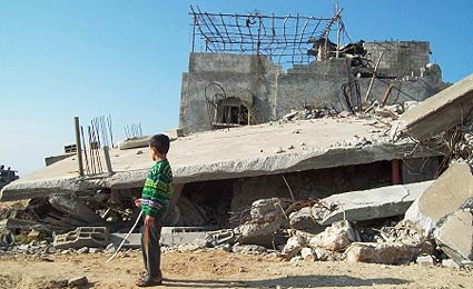 População de Gaza sofre com a pobreza e crise de saneamento básico