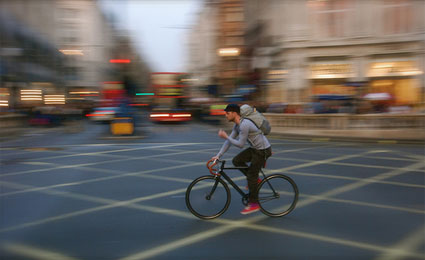 Londres inaugura sistema de aluguel de bicicletas