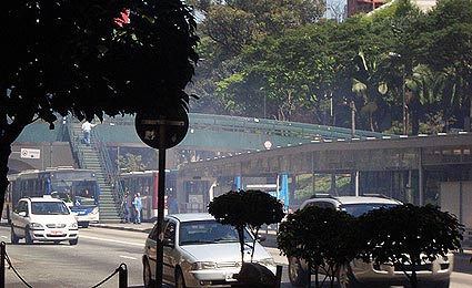 Inspeção em veículos a diesel reduz mortes em São Paulo, afirma estudo da USP