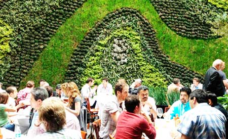 Especialista elege os dez jardins verticais mais belos do mundo